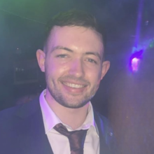 Professional, Conor, seeking flatmate in Clapham 