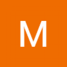  Professional, Magda, seeking flatmate 