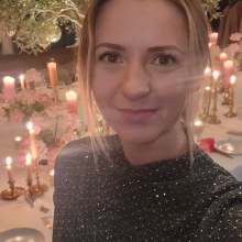 Female Student, Andreea, seeking flatmate in Battersea 