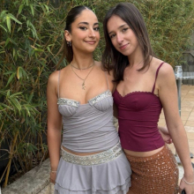 Female Professional, Aysha, seeking flatmate in Zone 1 