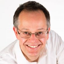 Male Professional, Michael, seeking flatmate in Maidenhead 