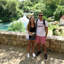 Female Professional, Stephanie, seeking flatmate in London 