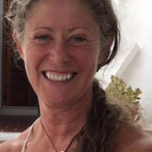 Female Professional, Mel, seeking flatmate in N16 
