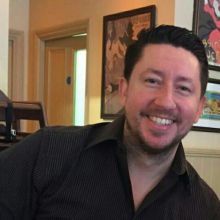 Male Professional, Steve, seeking flatmate in Sidcup 