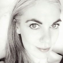 Female Freelancer/self employed, Lorna, seeking flatmate in Richmond Upon Thames 