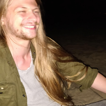 Male Student, Peter, seeking flatmate 