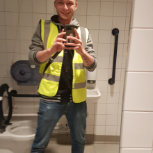 Male Professional, Davide, seeking flatmate in Enfield 