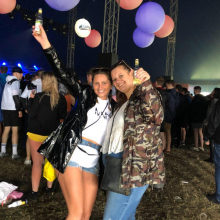 Female Professional, FrankieDown, seeking flatmate 