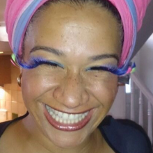 Female Professional, Esther, seeking flatmate 