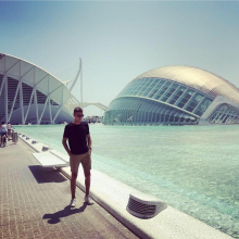 Male Professional, SilvestrasVisockas, seeking flatmate in London 