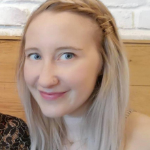 Female Professional, KATE, seeking flatmate 