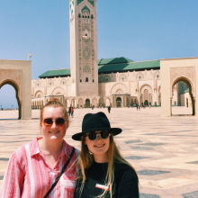 Female Professional, Amanda, seeking flatmate in Acton 