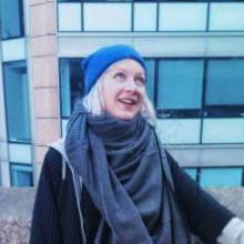 Female Professional, Ariane, seeking flatmate 