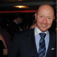 Male Professional, Fabrice, seeking flatmate in London 