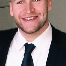 Male Professional, Oscar, seeking flatmate in Leeds 