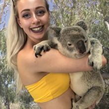 Female Professional, Jess , seeking flatmate in Farnham 