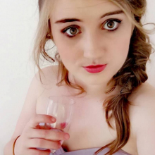 Female Other, Carrie Duggan, seeking flatmate 