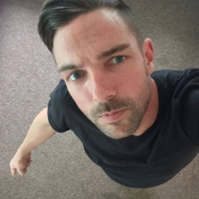 Male Professional, RyanGriffin, seeking flatmate in IG10 
