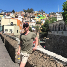 Male Professional, Liam, seeking flatmate in Highbury 