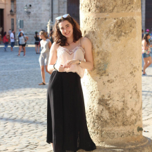 Female Professional, Claire, seeking flatmate in London 