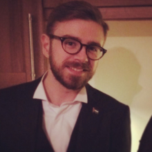 Male Professional, Arnold, seeking flatmate in London 