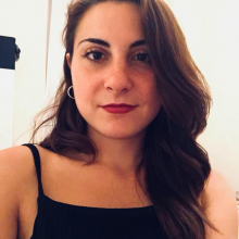 Female Professional, Giuseppina, seeking flatmate in Putney 