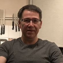 Male Professional, Jeremy, seeking flatmate 