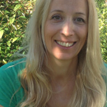 Female Professional, Catherine, seeking flatmate in East Ham 