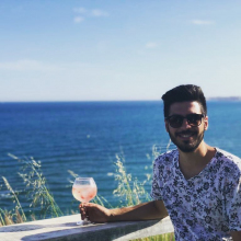 Male Professional, Pablo, seeking flatmate in London 