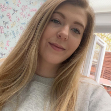 Female Professional, Lauren, seeking flatmate 